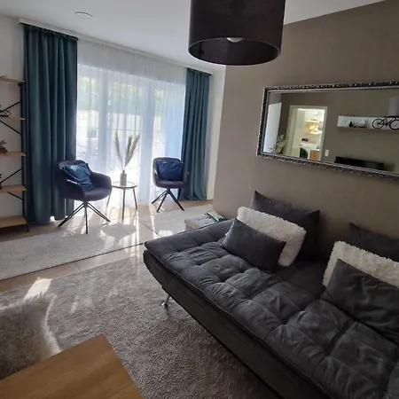 Perle Am Rande Von Berlin Mit Terrasse, Whirlpool & Pur Apartment