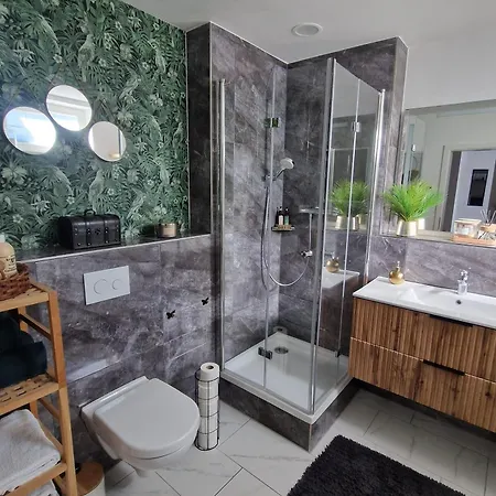 Perle Am Rande Von Berlin Mit Terrasse, Whirlpool & Pur Apartment